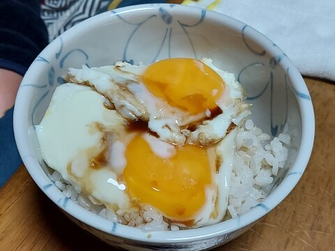 目玉焼き丼